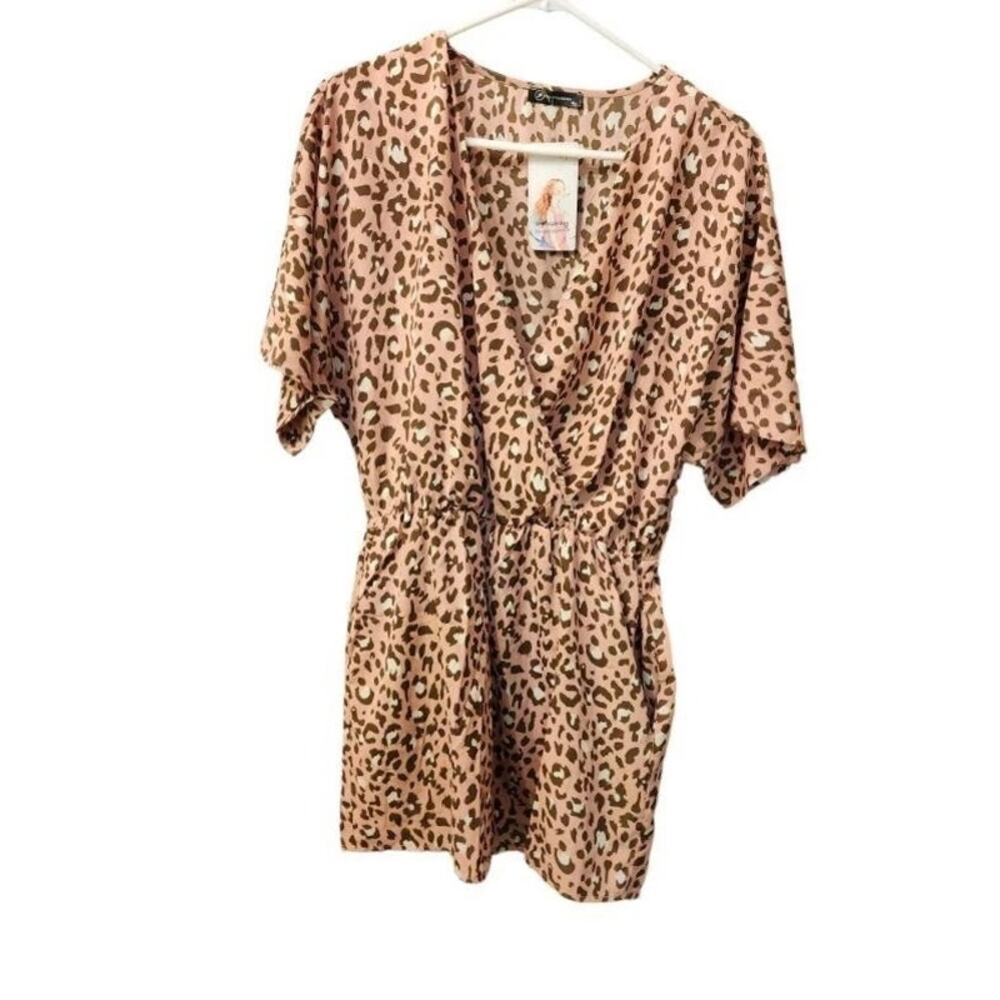 NWT Pretty Garden Size Medium Pink Short Sleeve Cheetah Print Romper New